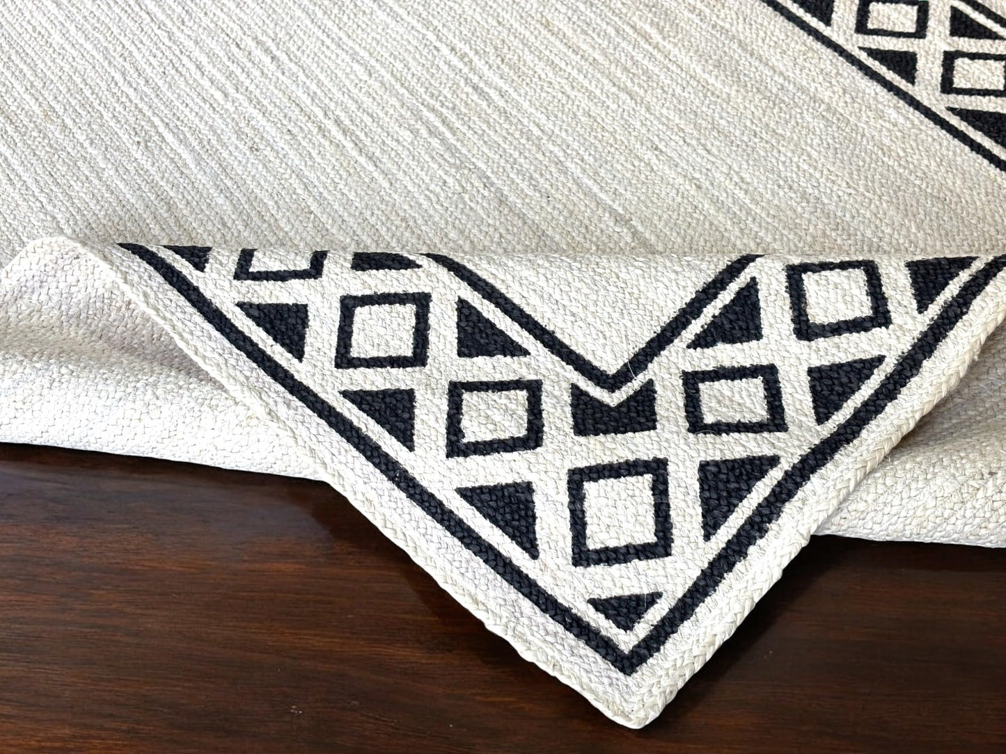 MAARSA WEAVES Luxurious Handcrafted Soft Jute Rug – Off-White with Elegant Designs, 100% Natural Jute